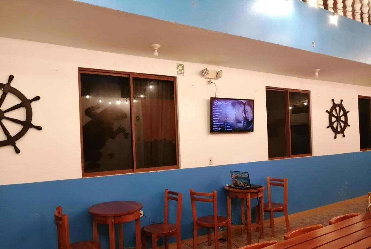 Hostal El Pinzon Puerto Ayora  Zewnętrze zdjęcie