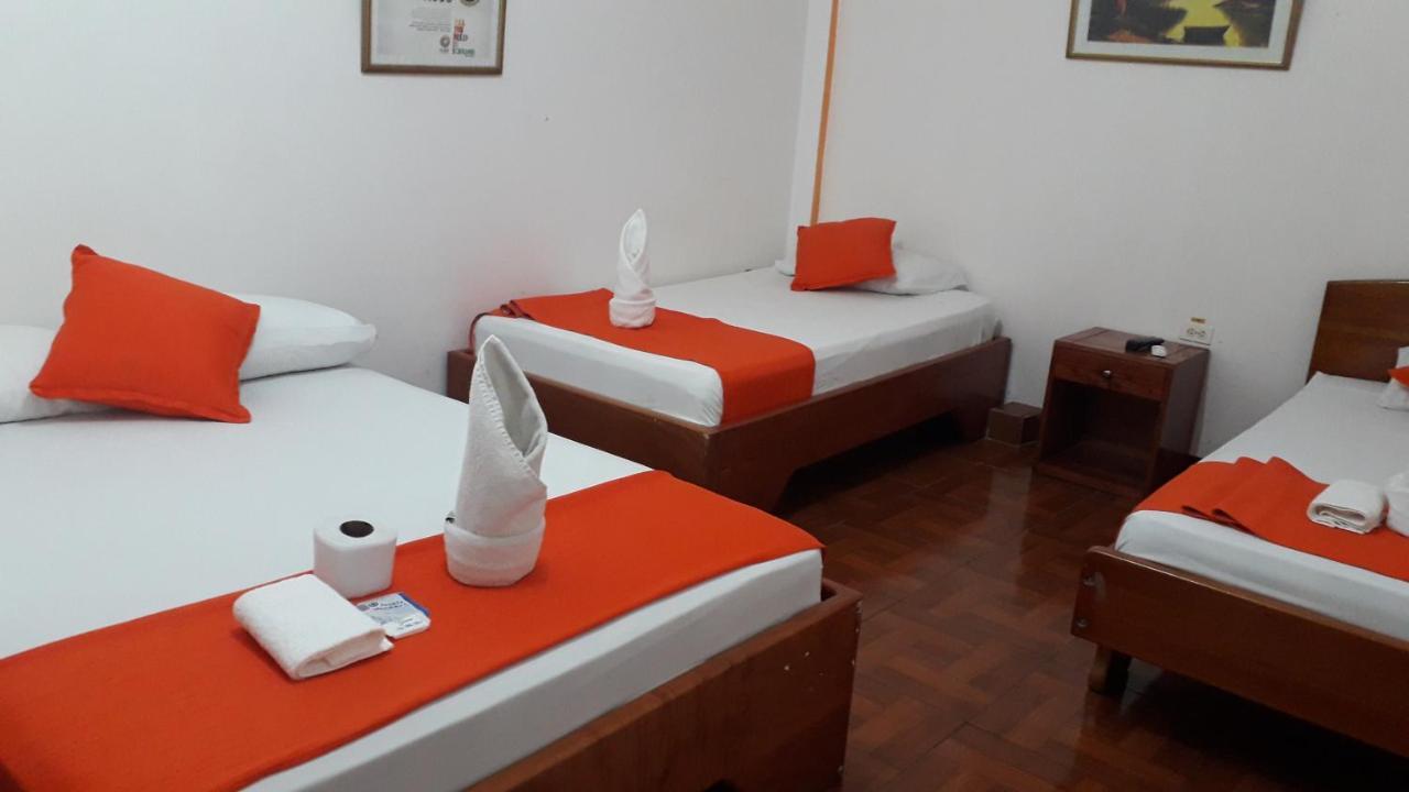 Hostal El Pinzon Puerto Ayora  Zewnętrze zdjęcie