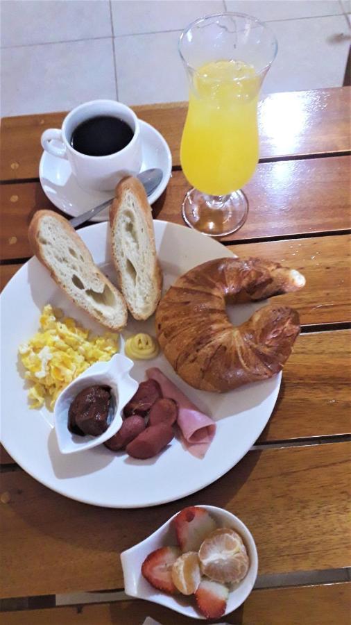 Hostal El Pinzon Puerto Ayora  Zewnętrze zdjęcie
