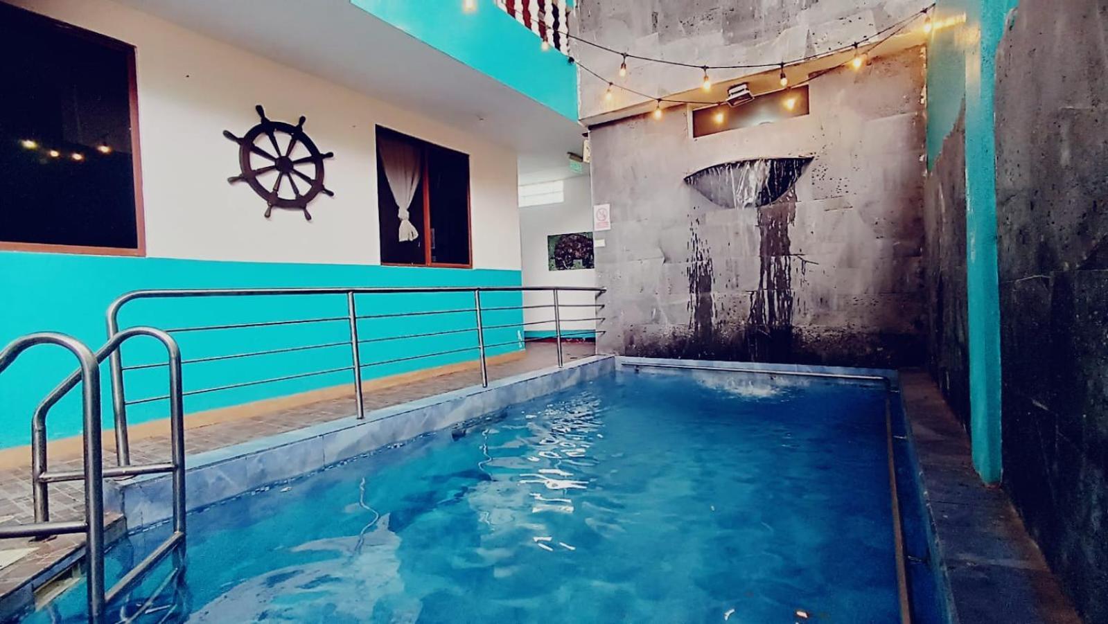 Hostal El Pinzon Puerto Ayora  Zewnętrze zdjęcie