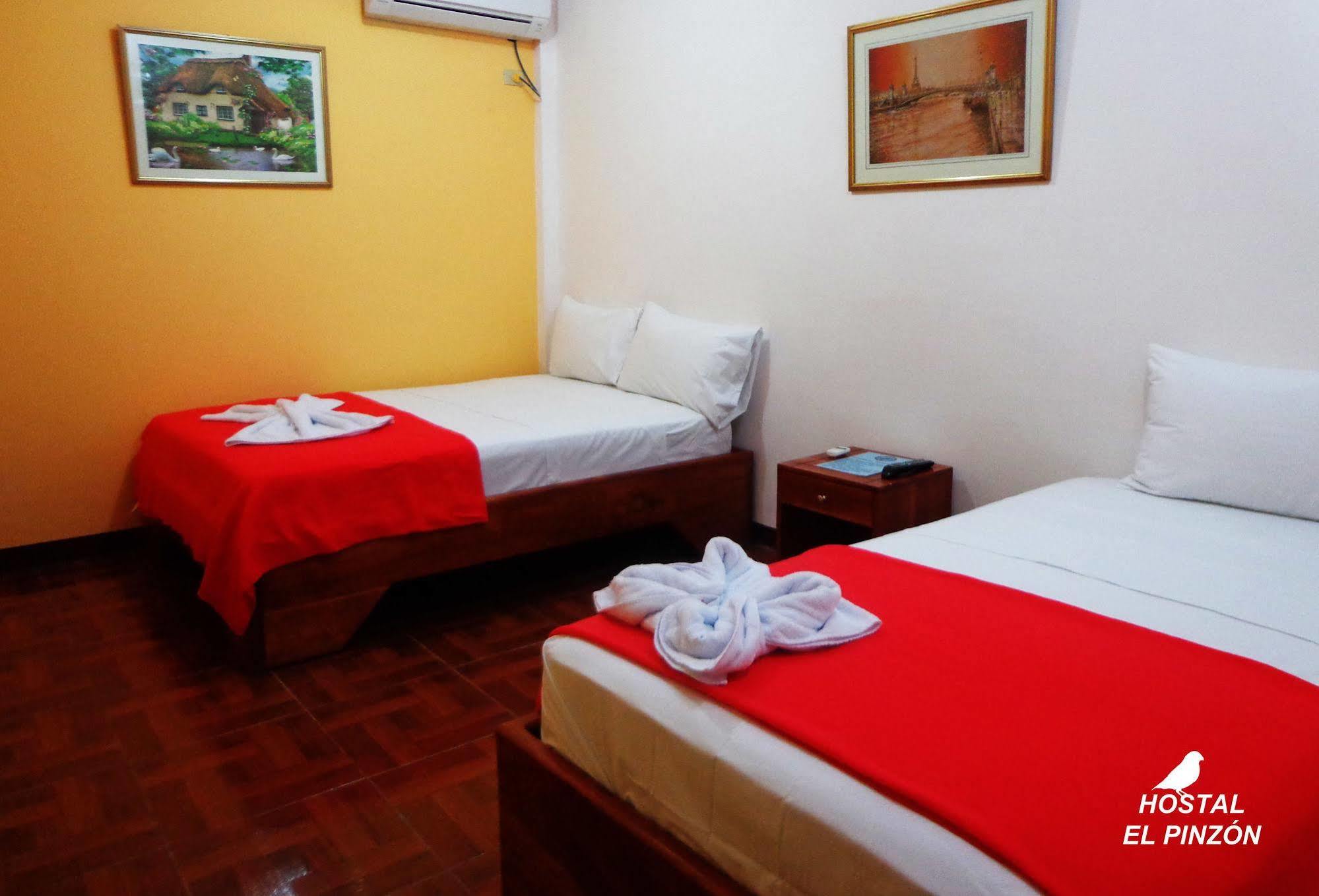 Hostal El Pinzon Puerto Ayora  Zewnętrze zdjęcie